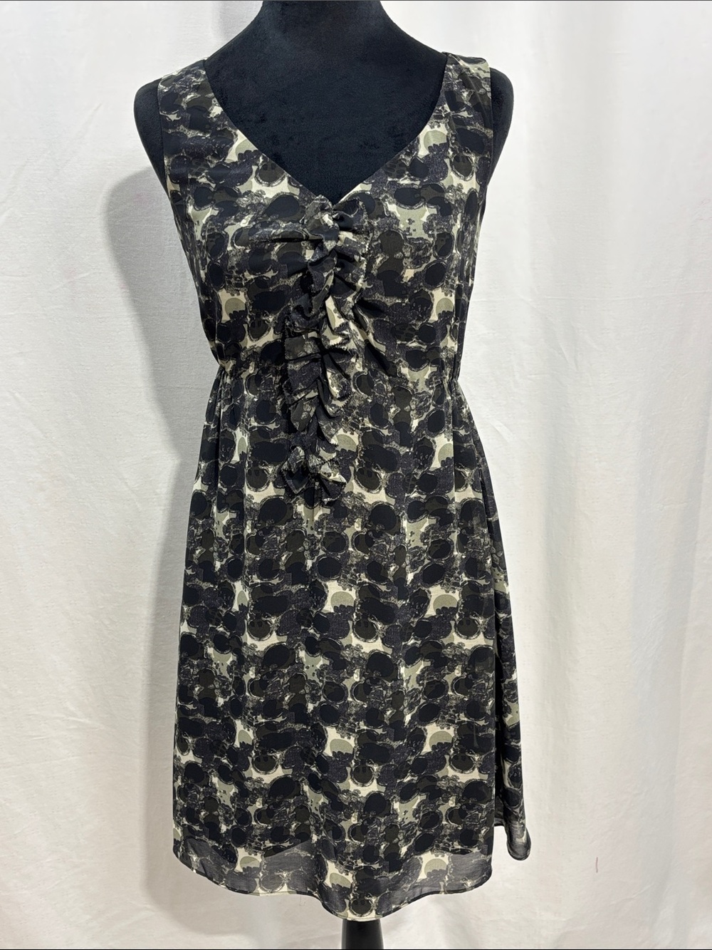 Mexx Black and Cream Ruffled V-Neck Sleeveless Mini Dress 219 work party trendy